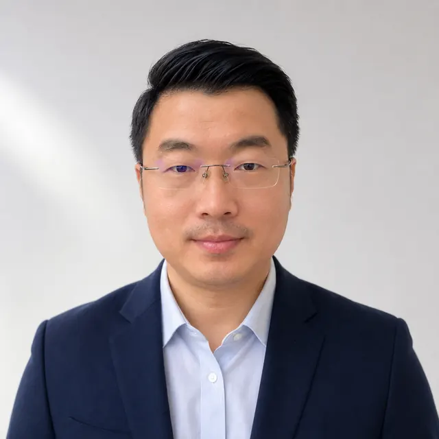 Simon, Overseas Marketing Director, Zhongwei Steel Structure